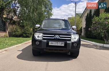 Внедорожник / Кроссовер Mitsubishi Pajero Wagon 2007 в 