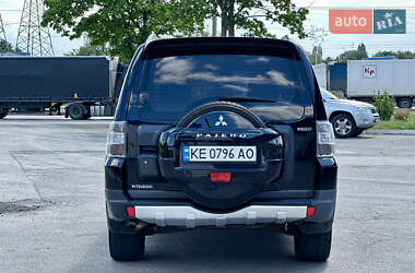 Внедорожник / Кроссовер Mitsubishi Pajero Wagon 2007 в 