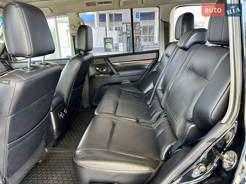 Внедорожник / Кроссовер Mitsubishi Pajero Wagon 2007 в Днепре