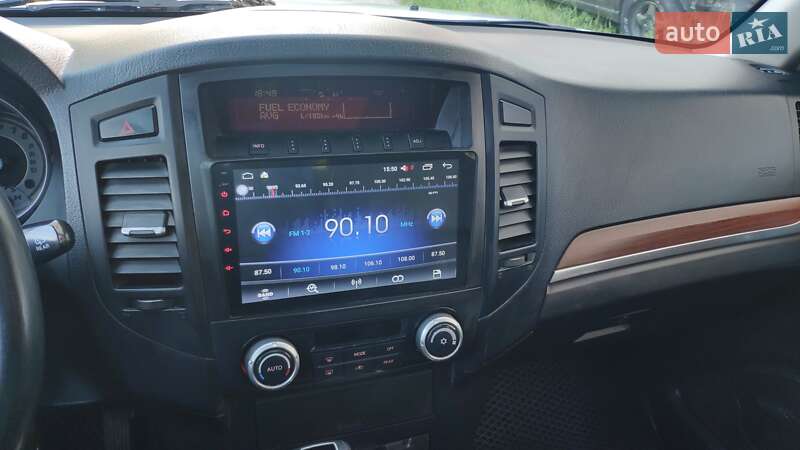 Внедорожник / Кроссовер Mitsubishi Pajero Wagon 2008 в Киеве