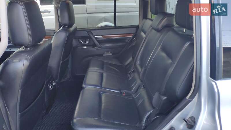 Внедорожник / Кроссовер Mitsubishi Pajero Wagon 2008 в Киеве