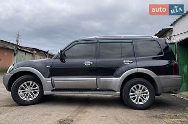 Внедорожник / Кроссовер Mitsubishi Pajero Wagon 2004 в 