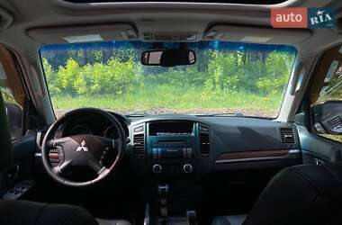 Позашляховик / Кросовер Mitsubishi Pajero Wagon 2008 в 
