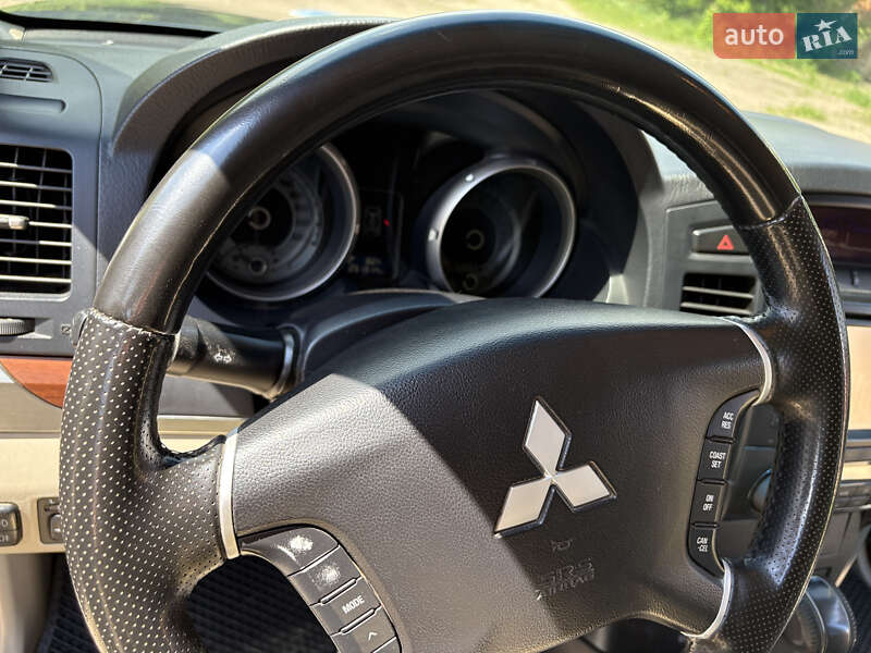 Позашляховик / Кросовер Mitsubishi Pajero Wagon 2008 в Чернігові
