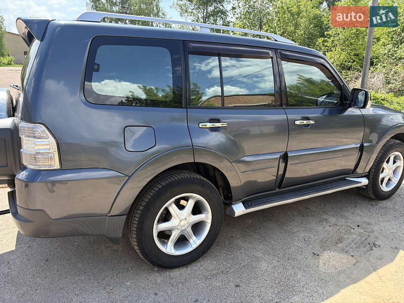 Позашляховик / Кросовер Mitsubishi Pajero Wagon 2008 в Чернігові