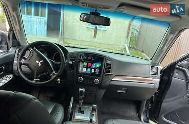 Позашляховик / Кросовер Mitsubishi Pajero Wagon 2007 в 