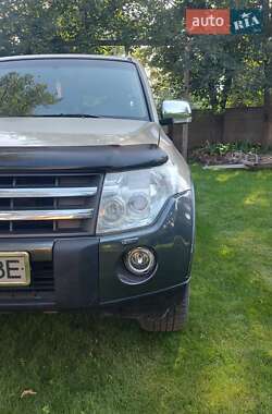 Внедорожник / Кроссовер Mitsubishi Pajero Wagon 2008 в 
