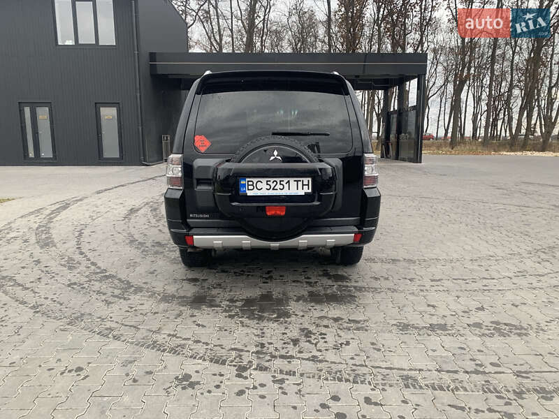 Внедорожник / Кроссовер Mitsubishi Pajero Wagon 2011 в Львове