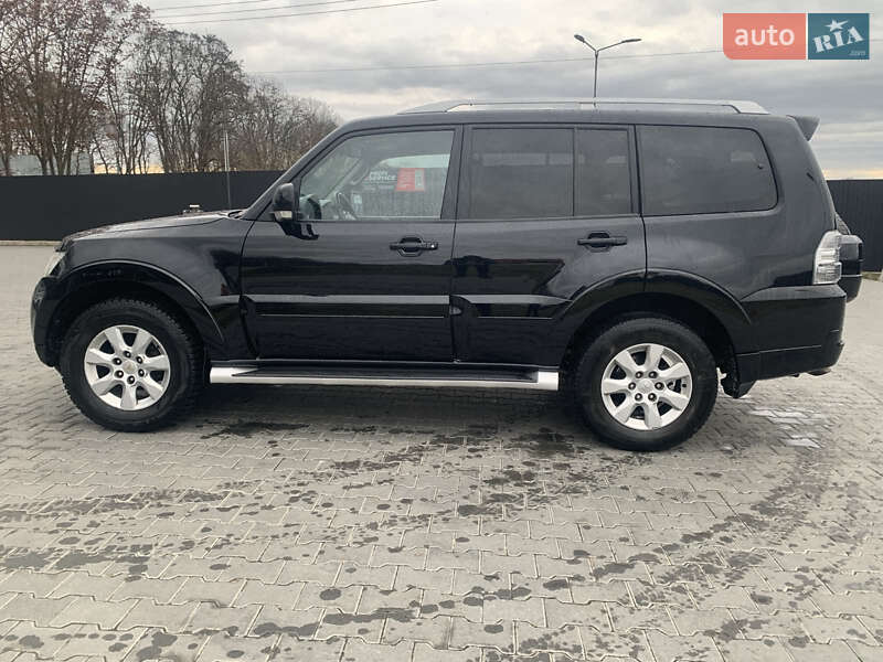 Внедорожник / Кроссовер Mitsubishi Pajero Wagon 2011 в Львове