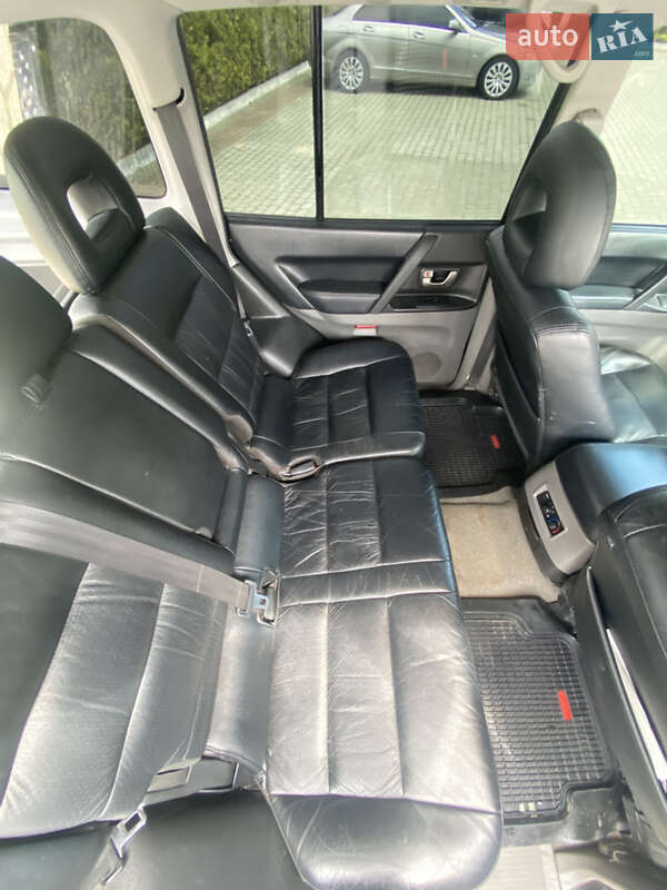 Внедорожник / Кроссовер Mitsubishi Pajero Wagon 2002 в Ивано-Франковске
