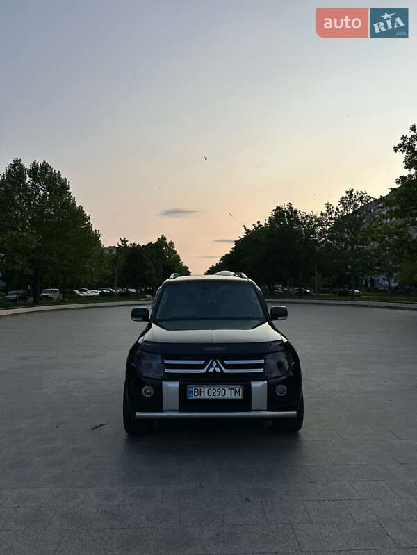 Внедорожник / Кроссовер Mitsubishi Pajero Wagon 2007 в Николаеве