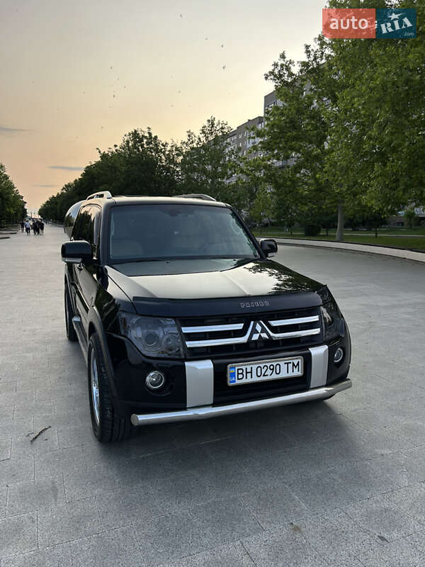 Внедорожник / Кроссовер Mitsubishi Pajero Wagon 2007 в Николаеве