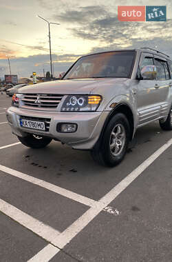 Позашляховик / Кросовер Mitsubishi Pajero Wagon 2001 в Києві