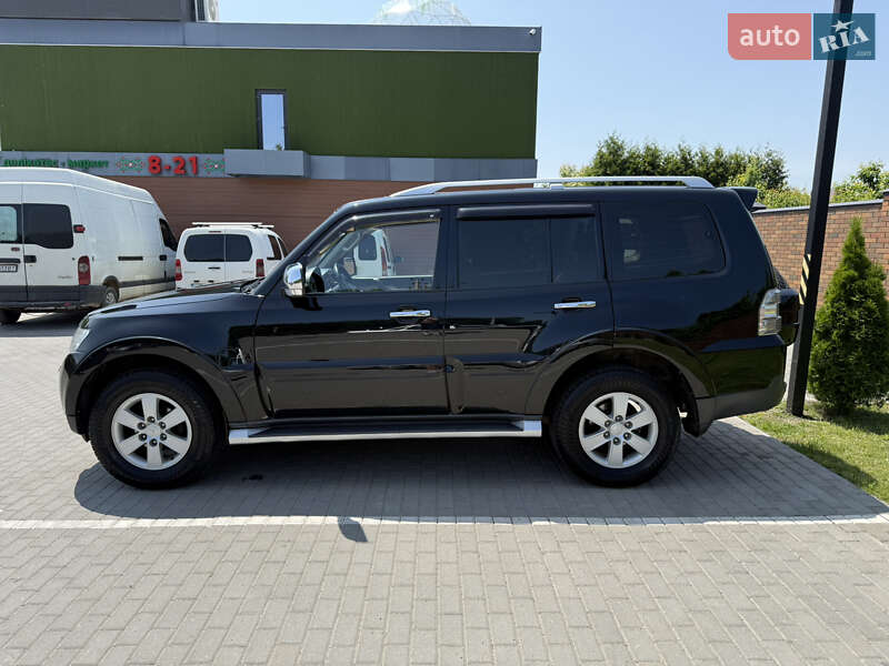 Внедорожник / Кроссовер Mitsubishi Pajero Wagon 2008 в Киеве