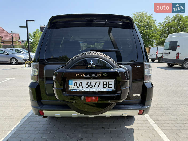 Внедорожник / Кроссовер Mitsubishi Pajero Wagon 2008 в Киеве
