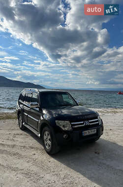 Внедорожник / Кроссовер Mitsubishi Pajero Wagon 2008 в Измаиле