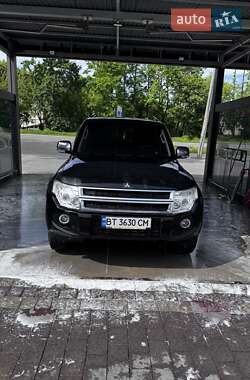 Внедорожник / Кроссовер Mitsubishi Pajero Wagon 2013 в Ивано-Франковске