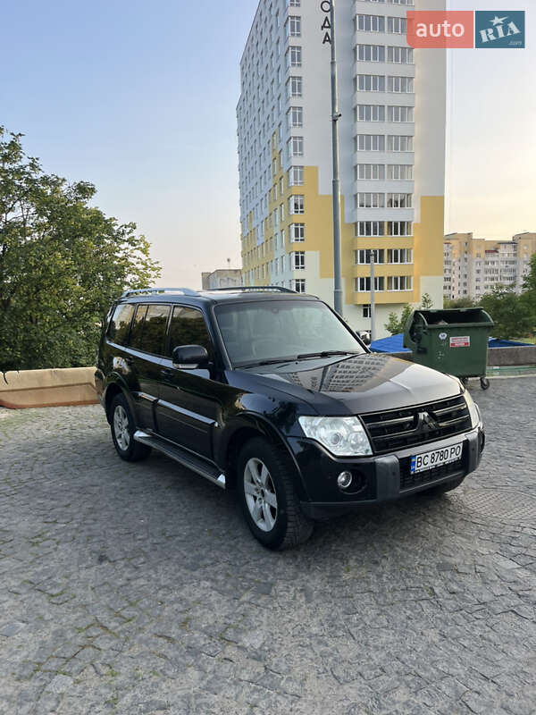 Внедорожник / Кроссовер Mitsubishi Pajero Wagon 2008 в Хмельницком