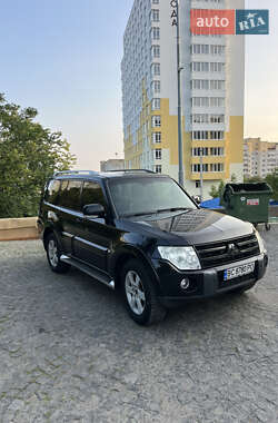 Внедорожник / Кроссовер Mitsubishi Pajero Wagon 2008 в 