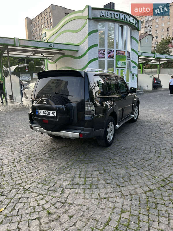 Внедорожник / Кроссовер Mitsubishi Pajero Wagon 2008 в Хмельницком