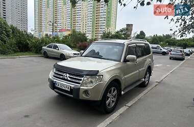 Внедорожник / Кроссовер Mitsubishi Pajero Wagon 2007 в Киеве