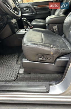 Позашляховик / Кросовер Mitsubishi Pajero Wagon 2008 в 