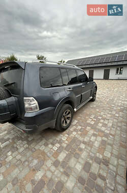 Внедорожник / Кроссовер Mitsubishi Pajero Wagon 2008 в 