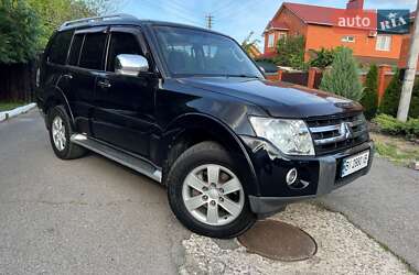 Внедорожник / Кроссовер Mitsubishi Pajero Wagon 2007 в 