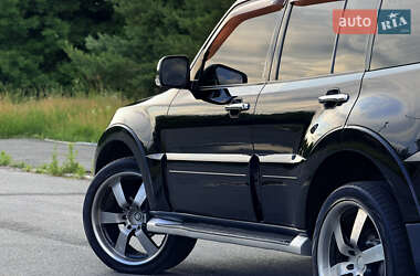 Внедорожник / Кроссовер Mitsubishi Pajero Wagon 2007 в 