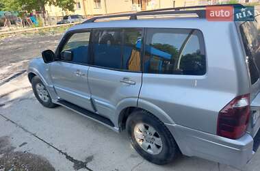 Внедорожник / Кроссовер Mitsubishi Pajero Wagon 2006 в 