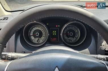 Внедорожник / Кроссовер Mitsubishi Pajero Wagon 2014 в 