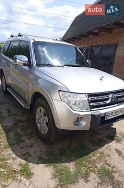 Внедорожник / Кроссовер Mitsubishi Pajero Wagon 2007 в 