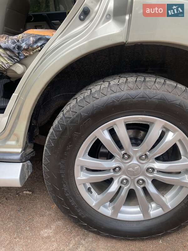 Внедорожник / Кроссовер Mitsubishi Pajero Wagon 2008 в Чернигове