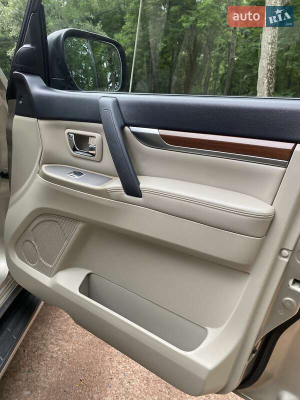 Внедорожник / Кроссовер Mitsubishi Pajero Wagon 2008 в Чернигове