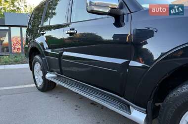 Внедорожник / Кроссовер Mitsubishi Pajero Wagon 2007 в 