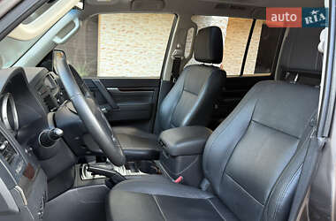 Внедорожник / Кроссовер Mitsubishi Pajero Wagon 2013 в 