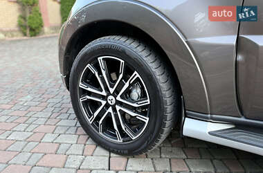 Внедорожник / Кроссовер Mitsubishi Pajero Wagon 2013 в 