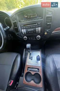 Позашляховик / Кросовер Mitsubishi Pajero Wagon 2007 в 