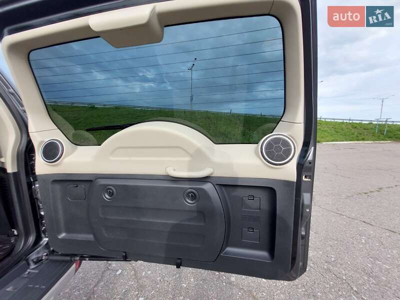 Внедорожник / Кроссовер Mitsubishi Pajero Wagon 2013 в Благовещенском