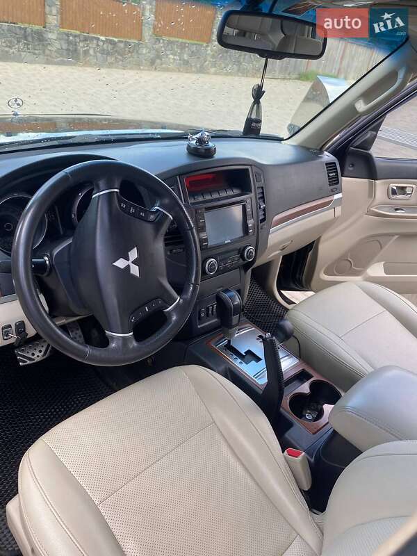 Внедорожник / Кроссовер Mitsubishi Pajero Wagon 2007 в Славском