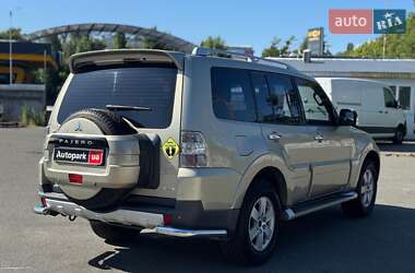 Внедорожник / Кроссовер Mitsubishi Pajero Wagon 2008 в 