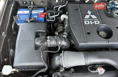 Внедорожник / Кроссовер Mitsubishi Pajero Wagon 2007 в 