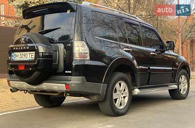 Внедорожник / Кроссовер Mitsubishi Pajero Wagon 2007 в 