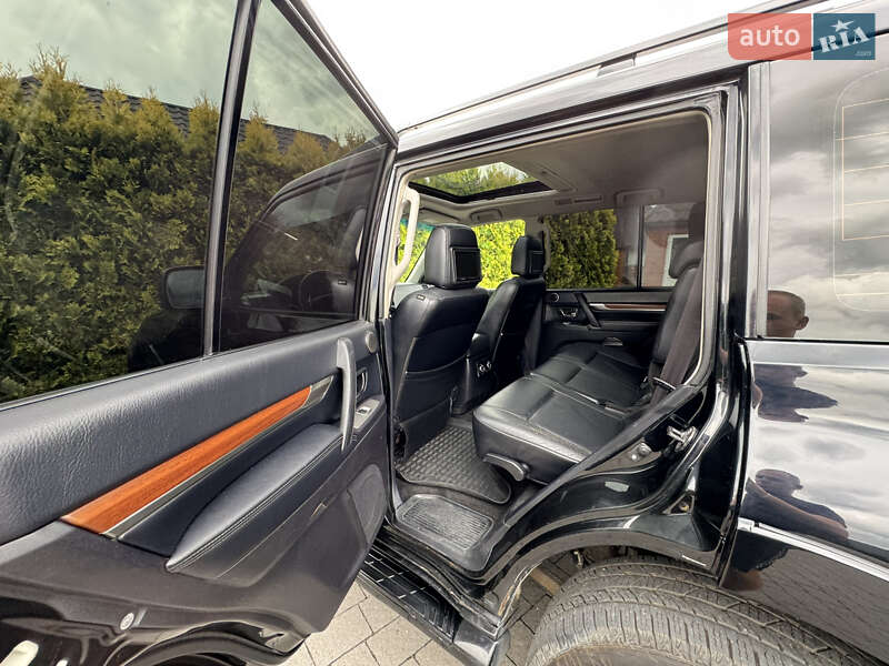 Внедорожник / Кроссовер Mitsubishi Pajero Wagon 2008 в Стрые
