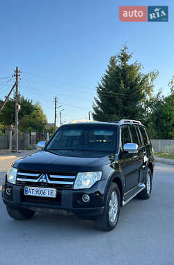 Внедорожник / Кроссовер Mitsubishi Pajero Wagon 2007 в 