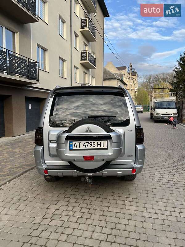 Внедорожник / Кроссовер Mitsubishi Pajero Wagon 2008 в Коломые