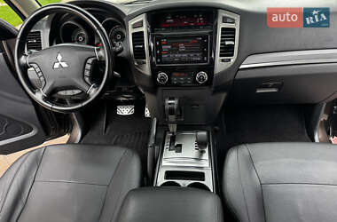 Внедорожник / Кроссовер Mitsubishi Pajero Wagon 2019 в 