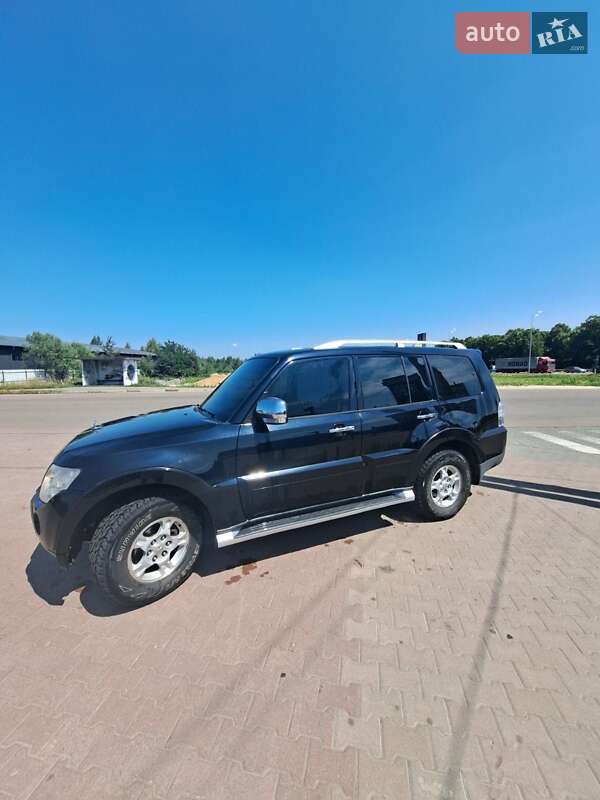 Внедорожник / Кроссовер Mitsubishi Pajero Wagon 2007 в Житомире