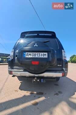 Внедорожник / Кроссовер Mitsubishi Pajero Wagon 2007 в 