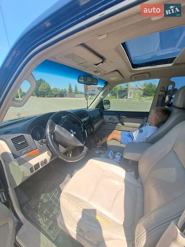 Внедорожник / Кроссовер Mitsubishi Pajero Wagon 2007 в Житомире
